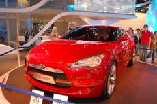 Hyundai Veloster.JPG